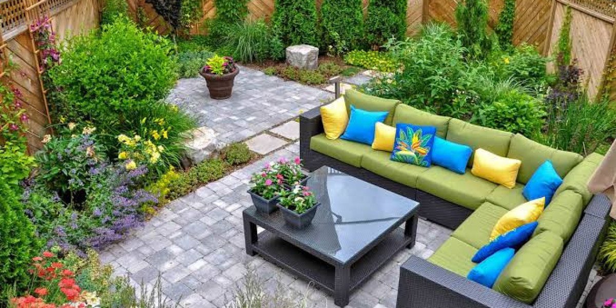 Backyard Renovation Cost: Planning Your Outdoor Space
